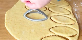 Ako imate 1 jaje i jogurt, napravite ovaj desert za 5 minuta! Bez rerne ili čak bez dizanja i bez putera