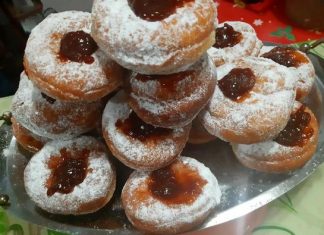 Nježan kao duh, sočan i lagan! Tradicionalni recept za BAKINE krafne koje nije potrebno miješati.