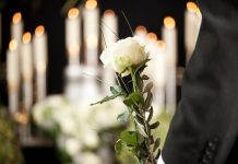 Ovo morate uraditi ako ste izgubili blisku osobu: Evo koliko se nosi crnina i koji se to običaji poštuju