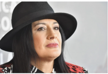 BURAN ŽIVOT KALIOPI – MUŽA I SINA JE OSTAVILA ZBOG 13 GODINA MLAĐEG: POZNATA PEVAČICA doživela UŽAS koji nije viđen kod nas