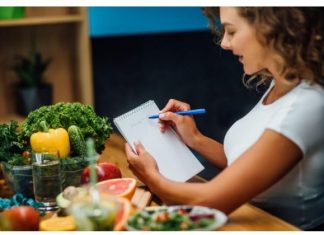 Žene samo na ovaj način najlakše smršaju posle 50. godine: 1 stvar ključna za zgodno telo i lice bez bora u 6. deceniji