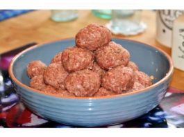 U mleveno meso uvek dodajte ovaj sastojak: Bilo da pravite ćufte ili punite paprike, napraviće čudo