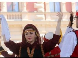 Radosav u Čačku upoznao Albanku, rodila mu troje dece: Doživela šok kad je videla da svekrva…