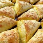 MOJA SVEKRVA MI JE POKAZALA OVU FENOMENALNU PITU… JA JE ČESTO PRAVIM, A SAD ĆETE I VI… – content image