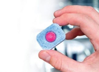 Više mi i ne pada na pamet ribati prljave tave: Ovaj TRIK mi je dala kuharica iz škole – Ako ne probate, nećete vjerovati!