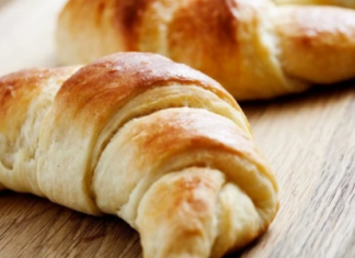 Recept za najmekše jogurt kiflice koje ste ikada probali: Tajna se krije u ovom savršenom testu