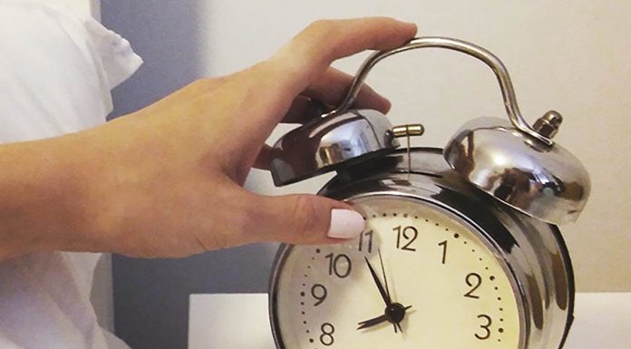 OVO SKORO SVI RADE ČIM SE PROBUDE, A GADNO GREŠE! U toku dana u riziku su od većeg STRESA, moguće su i GLAVOBOLJE