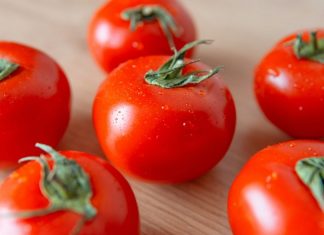 Izbacite odmah paradajz iz ishrane ako bolujete od ovih bolesti, može vam napraviti katastrofu u organizmu!!!!