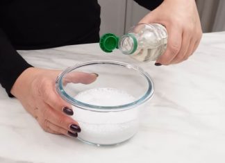 Savršen TRIK moje svekrve za uklanjanje ŽUTE mrlje sa WC daske: Kao nov je! (VIDEO)
