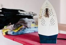 Biće kao nova: Fleke sa pegle skinućete očas posla, treba vam samo jedna tableta koju svi imamo u kući