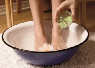 GENIJALNI TRIKOVI NAŠIH BAKA: Potopite noge u ovu mješavinu i riješite se zauvijek gljivičnih infekcija na stopalima