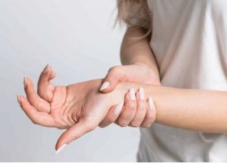 Nikada nemojte zanemariti sljedeće simptome, POGOTOVO AKO STE STARIJI OD 40 GODINA!