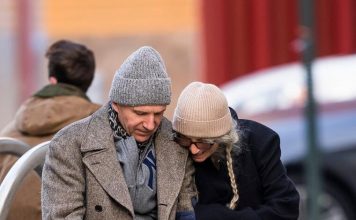 U starijim ženama traži zamenu za majku, želi da ga gleda kao “malog dečaka”: Ljubavni život poznatog glumca šokira