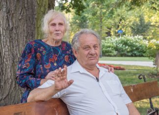 Kako postaviti granice sa starim roditeljima koji traže previše pažnje?