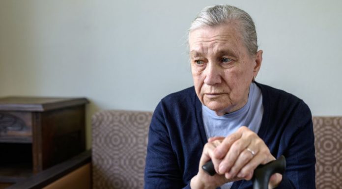 Evo šta stvarno znači kada sanjate mrtvu osobu: Takvi snovi uključuju brojne znakove i simbole