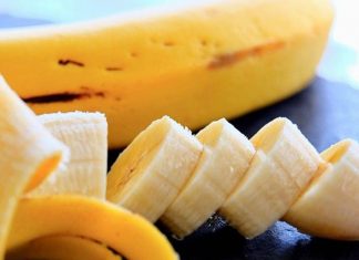 CIJELE ZIME NEĆETE NI ZAKAŠLJATI: Izgnječite bananu i dodate joj OVA DVA SASTOJKA!