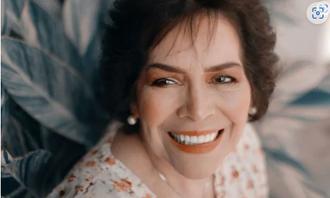 Čuveni pisac objasnio: „Žena počinje da stari kada se kod nje primete ove dve stvari“