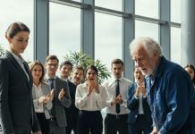 „Ispod odela: Kako jedan CEO proverio sušu svoje kompanije“