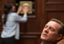 Udala se za moćnog, ali slepog, čoveka: Nije ni slutila da je on video njeno pravo lice pre nego što je ikada videla njegovo.