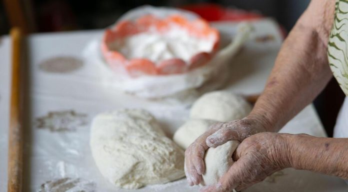 Kako da tijesto ostane meko i svježe nekoliko dana: U brašno dodajte 2 zaboravljena sastojka