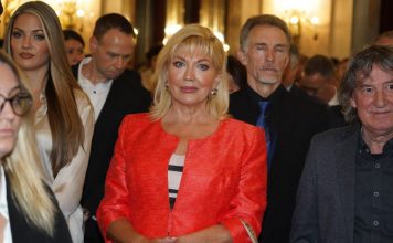 Suzana Mančić ljubi uglednog Grka već 25 godina: A iznenadiće vas kakvu titulu ima, čime se bavi i koliko zarađuje godišnje