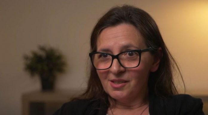 Jasmina je nakon smrti roditelja nasledila 2 saksije, a njen brat 3 kuće i 2 placa: Ali tek nakon ovih reči shvatila je surovu istinu koja joj je slomila srce