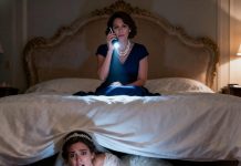 NA VEČER SVOG VJENČANJA SAKRILA SAM SE ISPOD KREVETA DA SE NAŠALIM SA SUPRUGOM — ALI U SOBU NIJE UŠAO ON, A ONO ŠTO SAM ČULA NA ZVUKOVNIKU SRUŠILO MI JE SVIJET U NEKOLIKO SEKUNDI.