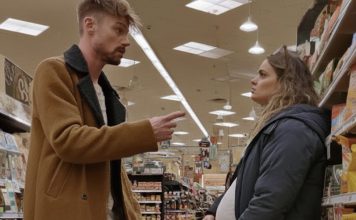 Smijao se mom izboru večere – nije znao ko stoji iza mene