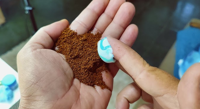 Pomiješajte kafu i pastu za zube?! Evo zašto je ovaj viralni trik preplavio internet!