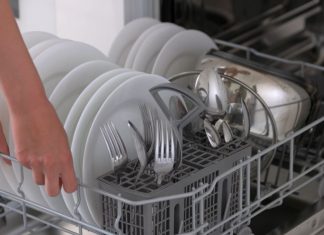 Ovo je jedini pravilan način slaganja pribora za jelo u mašini za pranje suđa