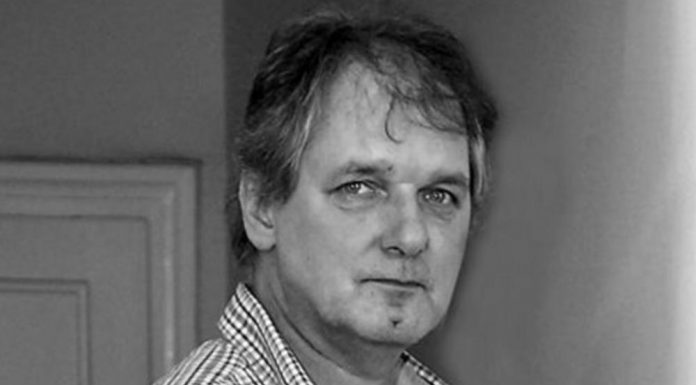 “Nije se pomerao, a oči su mu bile otvorene”: Potresno svedočenje o sekundama Mandine smrti, evo kako se odigralo