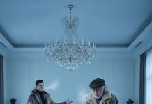 Radio je 20 godina u Beču da bi sagradio trospratnicu u selu. Kad je došao za Božić, zatekao je oca u staroj šupi i shvatio gorku istinu