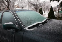 Trik koji ZA SEKUND rješava problem ZALEĐENE ŠOFERŠAJBNE! Potrebna su vam samo 2 SASTOJKA iz kuhinje