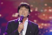 Ona je bila 1. zvanična devojka Zdravka Čolića, cela Jugoslavija je uzdisala za njom: Čolin kolega je špijunirao dok se tuširala, pa završio u bolnici