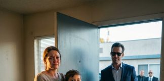 Pet godina ljubavi protiv jednog čeka: Kako djeca znaju ko im je pravi roditelj