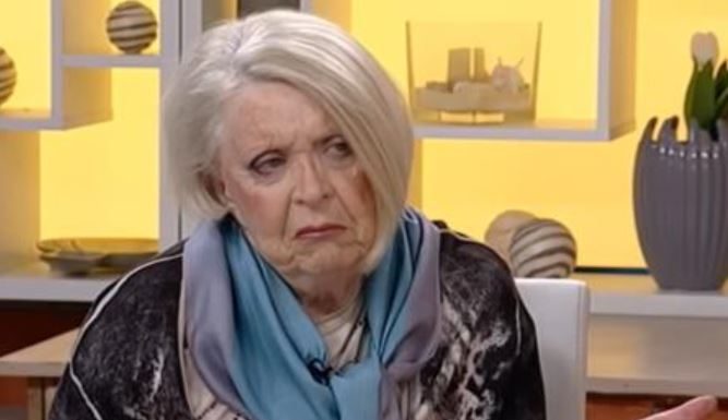 ISP0VlJEST TlT0VE STJUARDESE: 0dveli su me u neku baraku, tamo su me čekala njih 5-orica i Tito na čeIu