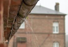 Ako vidite ovo na oluku, voda vam možda već ulazi u kuću: Ovo je signali koji traži brzu akciju