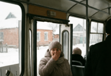 „Ne ulazi u auto sa mužem“:Ovo je pitanje života i smrti. Sve ćeš razumeti kad vidiš ko će biti u tom autobusu.“ I tako, kad sam ušla u autobus, zaledila sam se… 😲😲😲