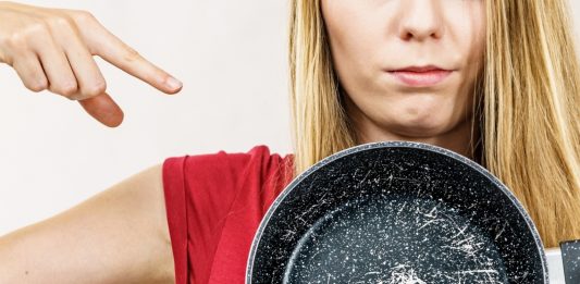 Ove greške svi pravimo pri korišćenju tiganja s nelepljivim slojem