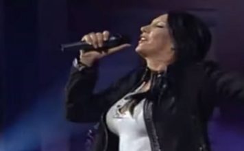 “Mislio sam da je u sekti”: Pevačica se na vrhuncu slave povukla sa estrade, šuškalo se da se bavi vradžbinama