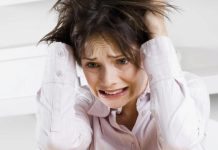 AKO VAM SE STALNO DEŠAVAJU LOŠE STVARI: Čašu vode napunite ovim i ostavite da stoji 24 sata! PREPOROD!