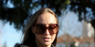 Našoj pevačici je muž nakon svadbe umro na rukama pa se udala za 15 godina mlađeg: Rodila je sina u 41. godini i doživela bolnu sudbinu