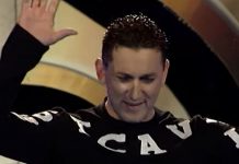 Rođen je u muslimanskoj porodici, promenio ime i počeo da hara estradom: Javno varao ženu, a o njegovom intimnom snimku brujala je Srbija