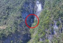 Živi sam u kući na ivici pećine već 50 godina: Nakon smrti roditelja braća i sestre ga ostavili, on nije želio da ode (FOTO)