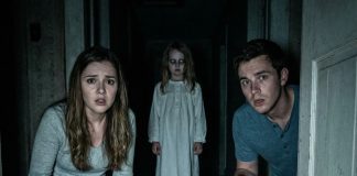 Kad su ispod kućnog praga pronašli zamotuljak sa kostima i koncem, selo je šaputalo da je neko bacio vlašku magiju na njihovu porodicu.