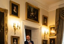 Milioni su potrošeni na liječenje blizanaca, ali nova dadilja je primijetila detalj koji su svi stručnjaci previdjeli