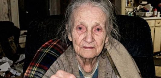 Starija žena, vrećica sitniša i odluka koja mijenja sve: Priča koja otvara oči