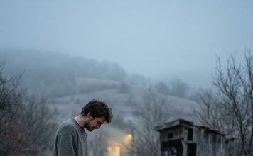 Čekala je sina robijaša 15 godina na stanici, a ono što je zatekao po izlasku slama srce