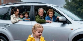 Prilikom preuzimanja, moji roditelji poveli su djecu moje sestre i odbili povesti moju kćer.Kad je došla do auta, moja joj je majka rekla da se pješice vrati kući unatoč pljusku. Moja šestogodišnja djevojčica preklinjala ih je, ali oni su otišli, ostavivši je mokru do kože i u suzama