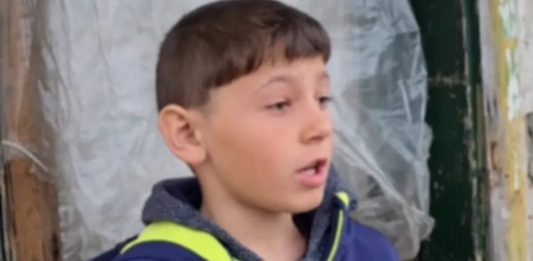 “Mama mi je umrla, a tata me nije prihvatio”: Nikolina priča će vas dovesti do suza (VIDEO)